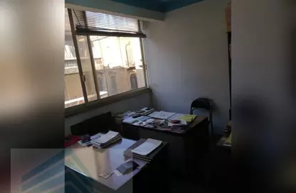 مساحات مكتبية - استوديو - 1 حمام للايجار في شارع صفيه زغلول - محطة الرمل - حي وسط - الاسكندرية