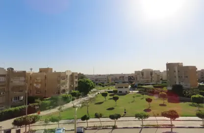 شقة - 3 غرف نوم - 3 حمامات للبيع في طريق بيفرلي هيلز - الحي السابع عشر - الشيخ زايد - الجيزة