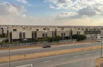 Apartment - 2 Bedrooms - 2 Bathrooms for sale in Al Burouj Compound - El Shorouk Compounds - Shorouk City - Cairo