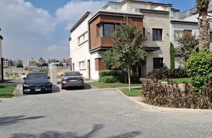 Townhouse - 6 Bedrooms - 6 Bathrooms for sale in Azzar - 5th Settlement Compounds - The 5th Settlement - New Cairo City - Cairo