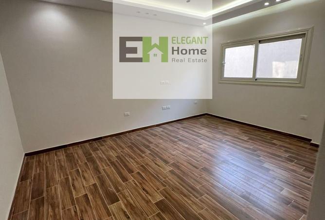 8244055 - Property Image 3