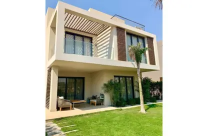 Villa - 4 Bedrooms - 3 Bathrooms for sale in Sodic East - 6th District - New Heliopolis - Cairo