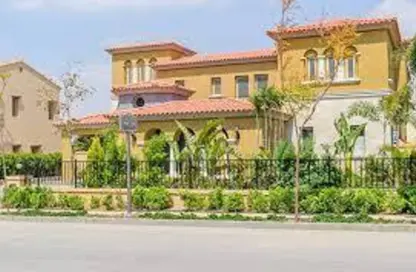 Villa - 5 Bedrooms - 5 Bathrooms for sale in Mivida - 5th Settlement Compounds - The 5th Settlement - New Cairo City - Cairo