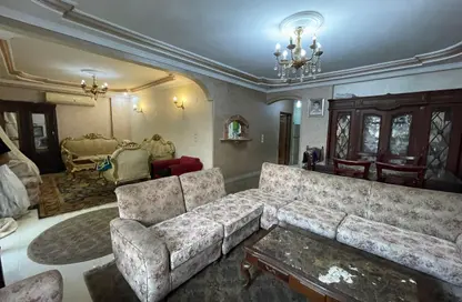 Apartment - 3 Bedrooms - 2 Bathrooms for sale in El Manial - Hay El Manial - Cairo