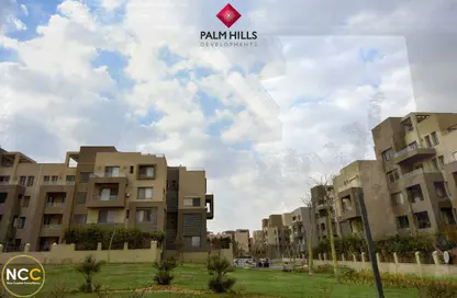 Apartment - 2 Bedrooms - 2 Bathrooms for sale in Palm Hills Village Gate - South Investors Area - New Cairo City - Cairo