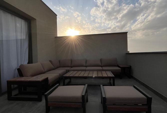 8233967 - Property Image 2