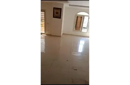 Apartment - 3 Bedrooms - 2 Bathrooms for sale in 8th District - Sheikh Zayed City - Giza