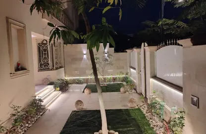 Villa - 5 Bedrooms - 4 Bathrooms for rent in Greens - 6th District - Sheikh Zayed City - Giza