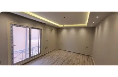 شقة - 3 غرف نوم - 2 حمامات للايجار في مدينة الخمائل - كمبوندات الشيخ زايد - الشيخ زايد - الجيزة