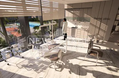 عيادة - استوديو - 1 حمام للبيع في وان جولدن سكوير مول - التجمع الخامس - مدينة القاهرة الجديدة - القاهرة