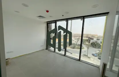 Office Space - Studio - 1 Bathroom for rent in Hyde Park - 5th Settlement Compounds - The 5th Settlement - New Cairo City - Cairo