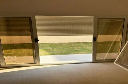 شقة - 2 غرف نوم - 2 حمامات للايجار في بالم فيلا - طريق الواحات - مدينة 6 أكتوبر - الجيزة