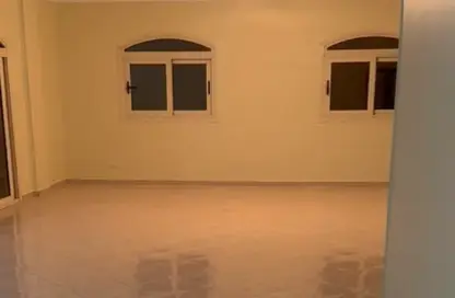 Apartment - 4 Bedrooms - 2 Bathrooms for rent in 1st Settlement Post office St. - The 1st Settlement - New Cairo City - Cairo