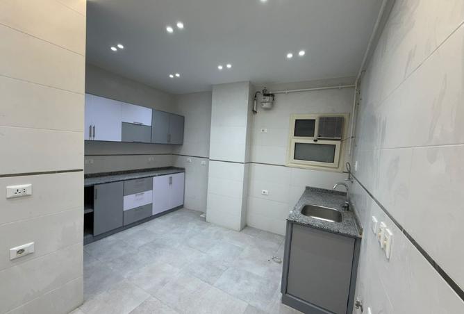 8472220 - Property Image 3