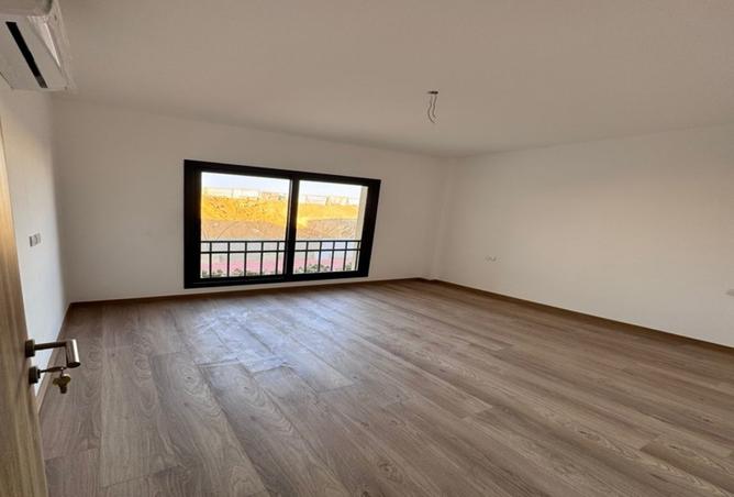 8077767 - Property Image 2