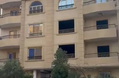 Apartment - 3 Bedrooms - 2 Bathrooms for sale in Kanaria - Sheikh Zayed Compounds - Sheikh Zayed City - Giza
