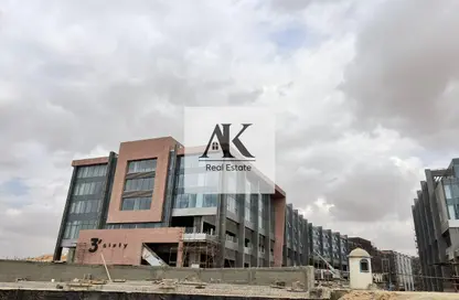 Office Space - Studio for sale in Three Sixty - 5th Settlement Compounds - The 5th Settlement - New Cairo City - Cairo