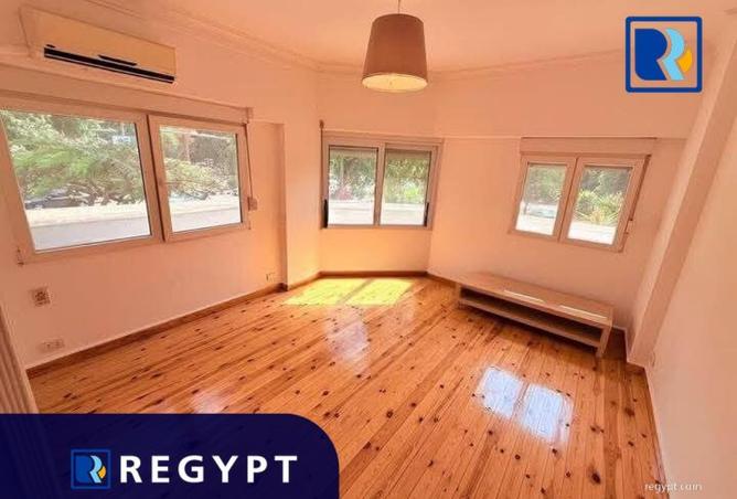 8301360 - Property Image 3