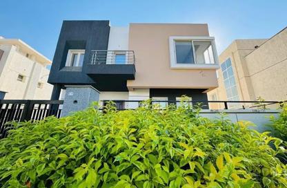 Villa - 4 Bedrooms - 5 Bathrooms for sale in Madinaty - Cairo