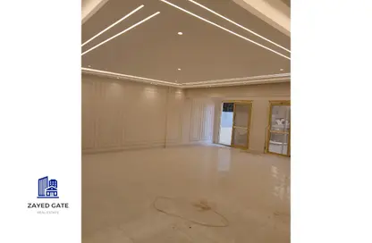 Apartment - 2 Bedrooms - 2 Bathrooms for rent in Al Khamayel city - Sheikh Zayed Compounds - Sheikh Zayed City - Giza