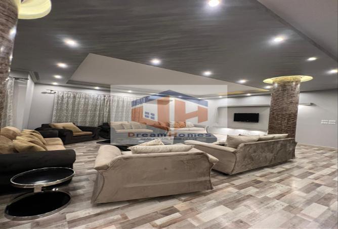 7988856 - Property Main Image