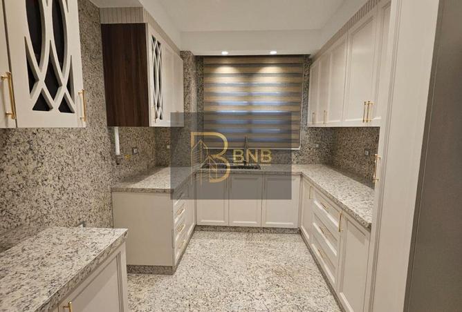 8090528 - Property Image 2