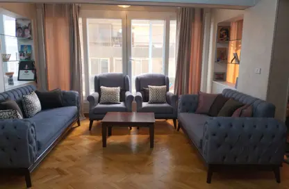 شقة - 3 غرف نوم - 3 حمامات للبيع في شارع كيلوباترا - الكوربة - مصر الجديدة - القاهرة