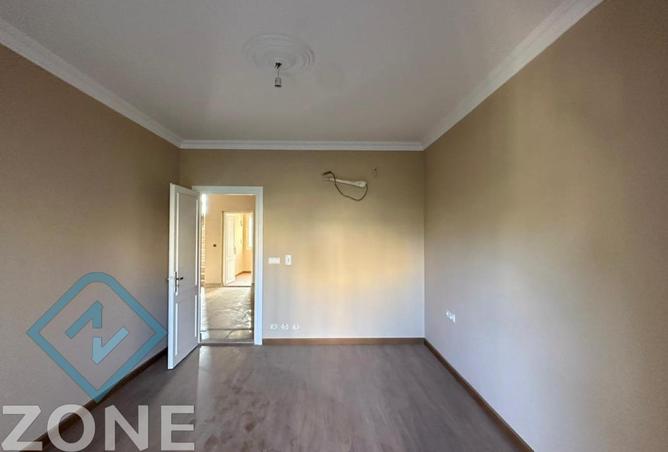 8389383 - Property Image 3