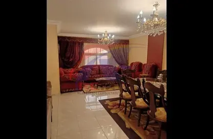 Apartment - 3 Bedrooms - 2 Bathrooms for sale in Tahseen Farghaly St. - 1st Zone - Nasr City - Cairo