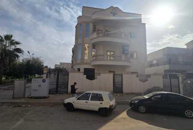 8400812 - صورة العقار 2