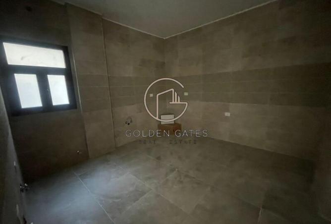 8464909 - Property Image 2