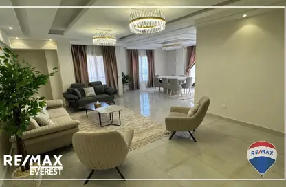 Apartment - 3 Bedrooms - 3 Bathrooms for sale in 8th District - Sheikh Zayed City - Giza