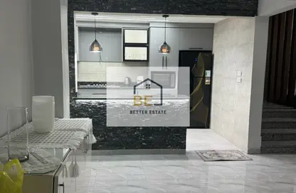 Apartment - 2 Bedrooms - 2 Bathrooms for rent in Moez Al Dawla St. - 6th Zone - Nasr City - Cairo