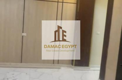 Apartment - 3 Bedrooms - 1 Bathroom for sale in Doctor Mostafa Mosharafa St. - 2nd District - 6 October City - Giza