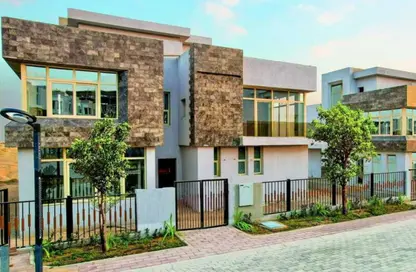 Villa - 6 Bedrooms - 5 Bathrooms for sale in Sun Capital - Fayoum Desert road - 6 October City - Giza