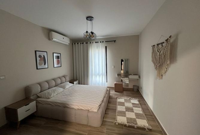 8327410 - Property Image 3