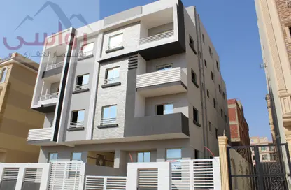 Apartment - 4 Bedrooms - 3 Bathrooms for sale in Bait Alwatan - The 5th Settlement - New Cairo City - Cairo