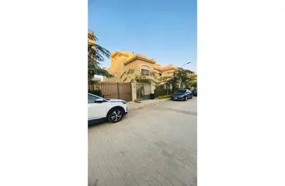 Villa - 4 Bedrooms - 3 Bathrooms for sale in Al Burouj Compound - El Shorouk Compounds - Shorouk City - Cairo