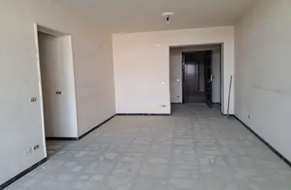 شقة - 3 غرف نوم - 2 حمامات للايجار في زهراء المعادي - حي المعادي - القاهرة