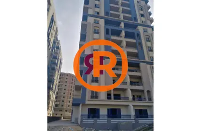 Apartment - 3 Bedrooms - 2 Bathrooms for sale in Zahraa El Maadi - Hay El Maadi - Cairo