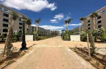 Apartment - 3 Bedrooms - 3 Bathrooms for sale in Village West - Sheikh Zayed Compounds - Sheikh Zayed City - Giza