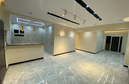 Apartment - 3 Bedrooms - 1 Bathroom for sale in Beverly Hills Road - 17th District - Sheikh Zayed City - Giza