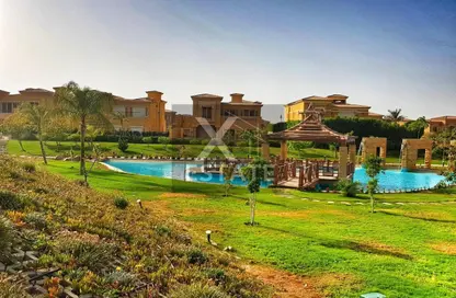 Townhouse - 4 Bedrooms - 4 Bathrooms for sale in Royal Meadows - Sheikh Zayed Compounds - Sheikh Zayed City - Giza