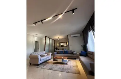 Apartment - 2 Bedrooms - 2 Bathrooms for rent in Palm Hills Village Gate - South Investors Area - New Cairo City - Cairo