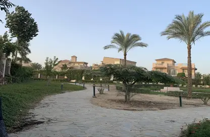 فيلا - 5 غرف نوم - 4 حمامات للبيع في رويال سيتي - كمبوندات الشيخ زايد - الشيخ زايد - الجيزة