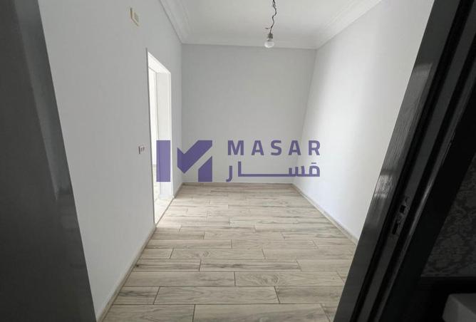 8331998 - Property Image 3