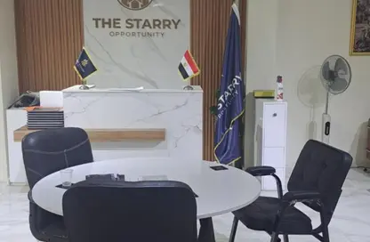 شقة - 4 غرف نوم - 2 حمامات للايجار في شارع سليمان الحلبي - البنفسج 11 - البنفسج - مدينة القاهرة الجديدة - القاهرة