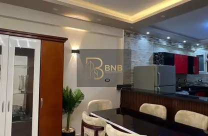 شقة - 3 غرف نوم - 2 حمامات للايجار في شارع 9 - المعادي - حي المعادي - القاهرة