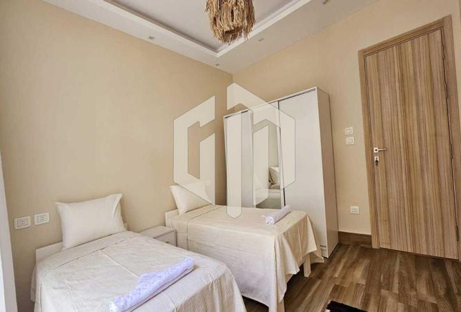 7932903 - Property Image 2