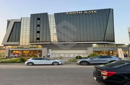 Office Space - Studio - 1 Bathroom for rent in South Gate Mall - South Teseen St. - The 5th Settlement - New Cairo City - Cairo